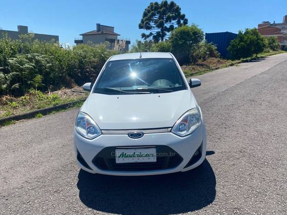 FORD FIESTA 1.6 ROCAM HATCH 8V FLEX 4P MANUAL FORD FIESTA 1.6 ROCAM HATCH 8V FLEX 4P MANUAL